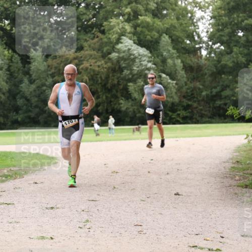 30.08.2026 - Elbe Triathlon Hamburg Antke Förster http://msf.ph/oto/10108819 30.08.2026 15:12:45 Laufen 1702, 1412 meine-sportfotos.de