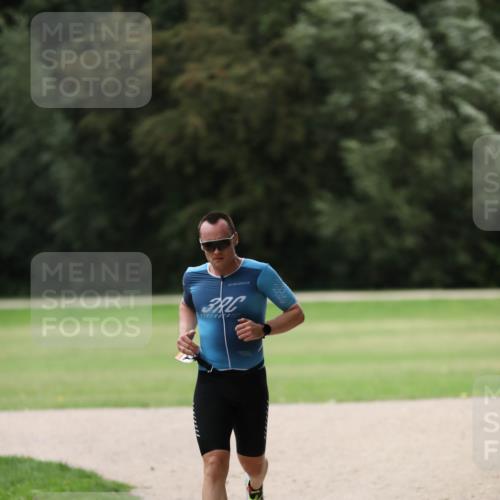 30.08.2026 - Elbe Triathlon Hamburg Antke Förster http://msf.ph/oto/10108826 30.08.2026 14:58:24 Laufen 3 meine-sportfotos.de