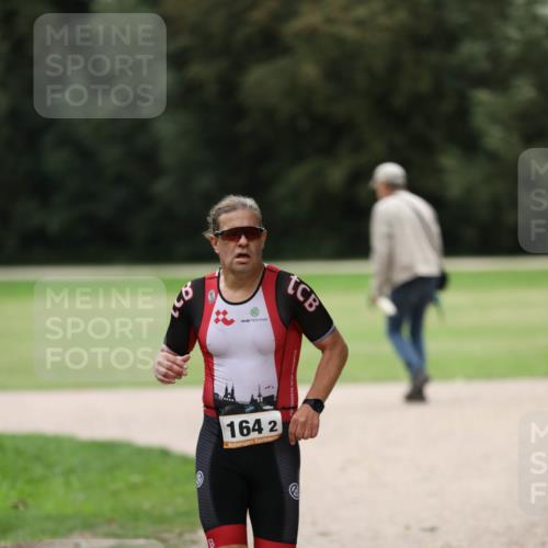 30.08.2026 - Elbe Triathlon Hamburg Antke Förster http://msf.ph/oto/10108840 30.08.2026 14:58:28 Laufen 164, 2 meine-sportfotos.de
