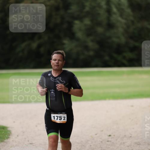 30.08.2026 - Elbe Triathlon Hamburg Antke Förster http://msf.ph/oto/10108854 30.08.2026 14:59:14 Laufen 1752 meine-sportfotos.de