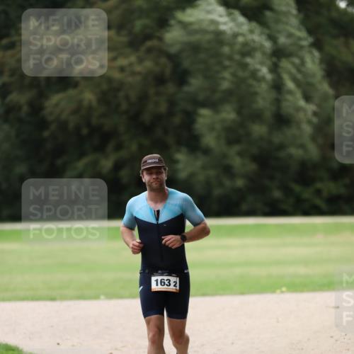 30.08.2026 - Elbe Triathlon Hamburg Antke Förster http://msf.ph/oto/10108886 30.08.2026 15:01:44 Laufen 163, 2 meine-sportfotos.de