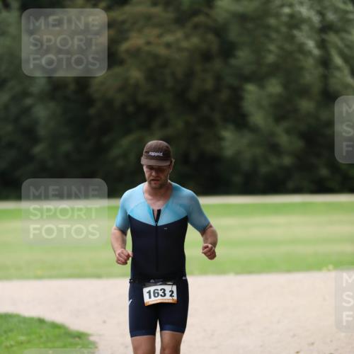 30.08.2026 - Elbe Triathlon Hamburg Antke Förster http://msf.ph/oto/10108888 30.08.2026 15:01:46 Laufen 163, 2 meine-sportfotos.de