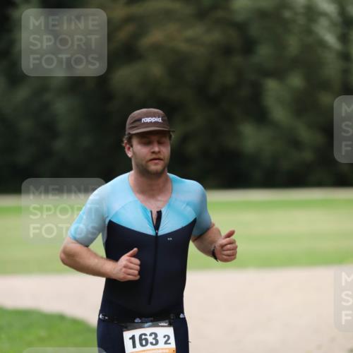 30.08.2026 - Elbe Triathlon Hamburg Antke Förster http://msf.ph/oto/10108894 30.08.2026 15:01:48 Laufen 163, 2 meine-sportfotos.de