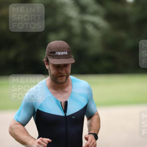 30.08.2026 - Elbe Triathlon Hamburg Antke Förster http://msf.ph/oto/10108898 30.08.2026 15:01:49 Laufen 1632 meine-sportfotos.de