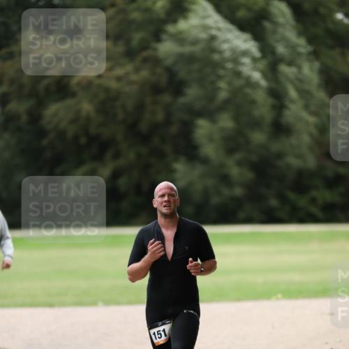 30.08.2026 - Elbe Triathlon Hamburg Antke Förster http://msf.ph/oto/10108900 30.08.2026 15:01:59 Laufen 151 meine-sportfotos.de