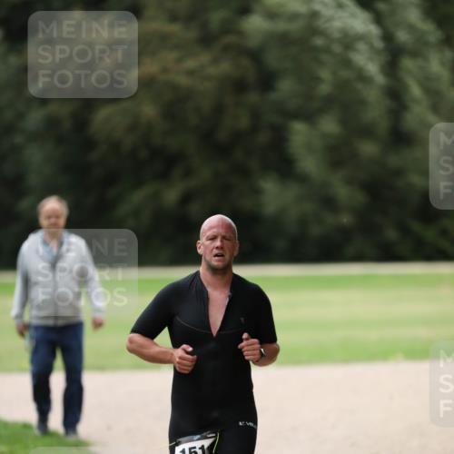 30.08.2026 - Elbe Triathlon Hamburg Antke Förster http://msf.ph/oto/10108902 30.08.2026 15:01:59 Laufen 151 meine-sportfotos.de