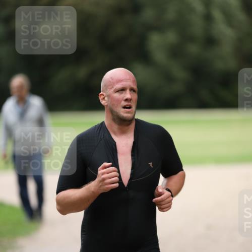 30.08.2026 - Elbe Triathlon Hamburg Antke Förster http://msf.ph/oto/10108908 30.08.2026 15:02:01 Laufen 151 meine-sportfotos.de