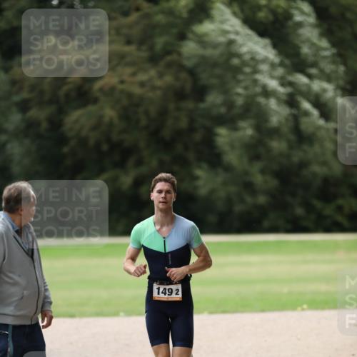 30.08.2026 - Elbe Triathlon Hamburg Antke Förster http://msf.ph/oto/10108912 30.08.2026 15:02:08 Laufen 149, 2 meine-sportfotos.de