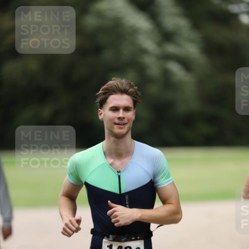 30.08.2026 - Elbe Triathlon Hamburg Antke Förster http://msf.ph/oto/10108920 30.08.2026 15:02:10 Laufen 1492 meine-sportfotos.de