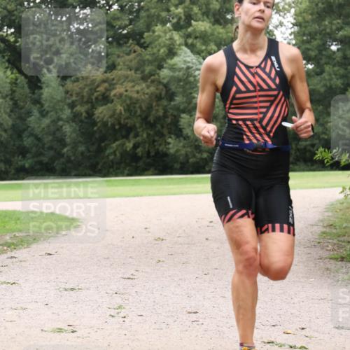 30.08.2026 - Elbe Triathlon Hamburg Antke Förster http://msf.ph/oto/10108935 30.08.2026 15:27:06 Laufen  meine-sportfotos.de