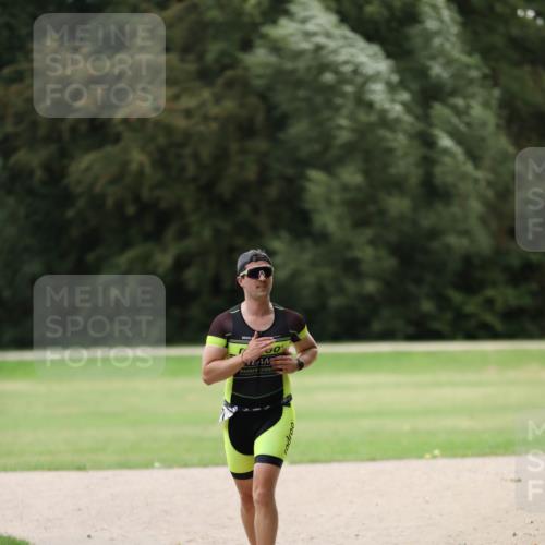 30.08.2026 - Elbe Triathlon Hamburg Antke Förster http://msf.ph/oto/10108944 30.08.2026 15:02:54 Laufen 50 meine-sportfotos.de