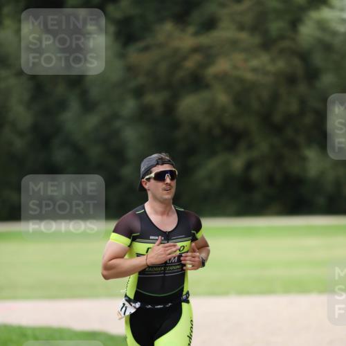 30.08.2026 - Elbe Triathlon Hamburg Antke Förster http://msf.ph/oto/10108950 30.08.2026 15:02:56 Laufen 11 meine-sportfotos.de