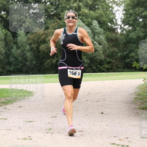 30.08.2026 - Elbe Triathlon Hamburg Antke Förster http://msf.ph/oto/10108957 30.08.2026 15:30:41 Laufen 156, 3 meine-sportfotos.de
