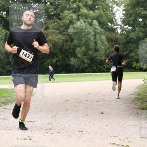 30.08.2026 - Elbe Triathlon Hamburg Antke Förster http://msf.ph/oto/10108969 30.08.2026 15:31:05 Laufen 1432, 29, 3 meine-sportfotos.de