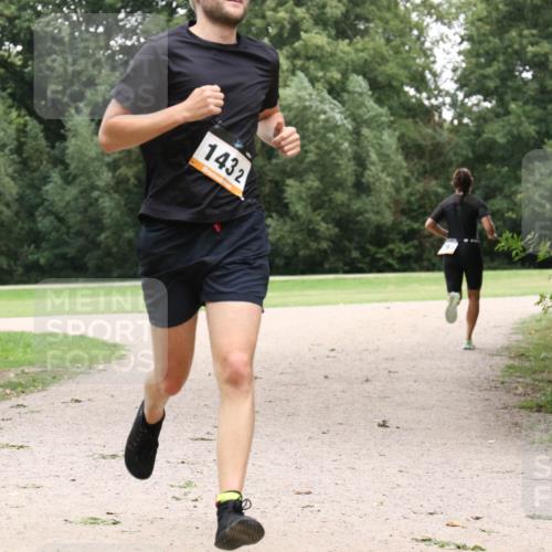 30.08.2026 - Elbe Triathlon Hamburg Antke Förster http://msf.ph/oto/10108971 30.08.2026 15:31:05 Laufen 1432 meine-sportfotos.de