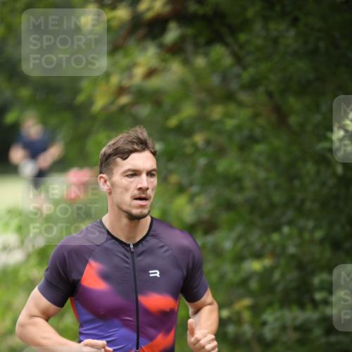 30.08.2026 - Elbe Triathlon Hamburg Antke Förster http://msf.ph/oto/10108978 30.08.2026 15:03:58 Laufen 128, 2, 4 meine-sportfotos.de
