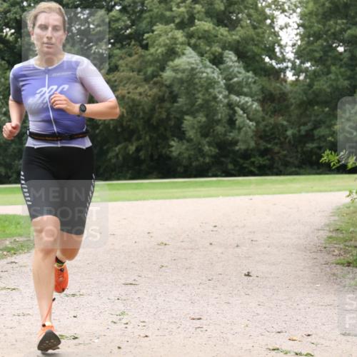 30.08.2026 - Elbe Triathlon Hamburg Antke Förster http://msf.ph/oto/10108983 30.08.2026 15:32:37 Laufen  meine-sportfotos.de