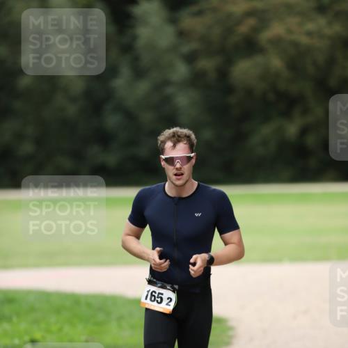 30.08.2026 - Elbe Triathlon Hamburg Antke Förster http://msf.ph/oto/10108990 30.08.2026 15:04:06 Laufen 165, 2 meine-sportfotos.de