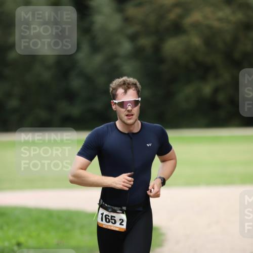30.08.2026 - Elbe Triathlon Hamburg Antke Förster http://msf.ph/oto/10108992 30.08.2026 15:04:07 Laufen 165, 2 meine-sportfotos.de