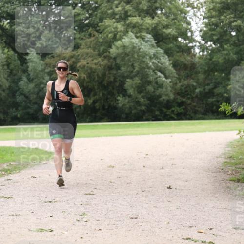 30.08.2026 - Elbe Triathlon Hamburg Antke Förster http://msf.ph/oto/10109013 30.08.2026 15:37:10 Laufen 90 meine-sportfotos.de