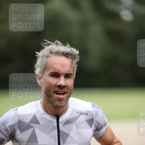 30.08.2026 - Elbe Triathlon Hamburg Antke Förster http://msf.ph/oto/10109014 30.08.2026 15:04:30 Laufen  meine-sportfotos.de