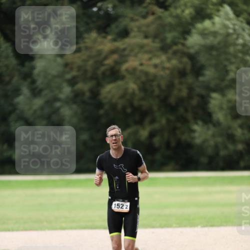 30.08.2026 - Elbe Triathlon Hamburg Antke Förster http://msf.ph/oto/10109016 30.08.2026 15:04:51 Laufen 152, 2 meine-sportfotos.de