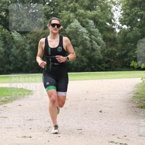 30.08.2026 - Elbe Triathlon Hamburg Antke Förster http://msf.ph/oto/10109017 30.08.2026 15:37:12 Laufen 96 meine-sportfotos.de