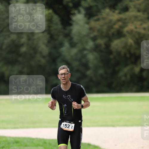 30.08.2026 - Elbe Triathlon Hamburg Antke Förster http://msf.ph/oto/10109020 30.08.2026 15:04:52 Laufen 1522 meine-sportfotos.de