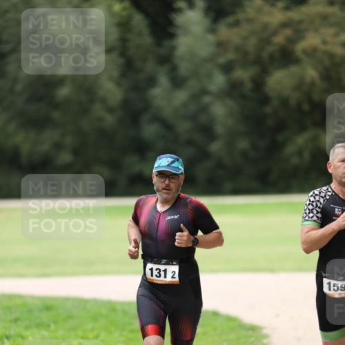 30.08.2026 - Elbe Triathlon Hamburg Antke Förster http://msf.ph/oto/10109032 30.08.2026 15:05:26 Laufen 131, 2, 1, 159 meine-sportfotos.de