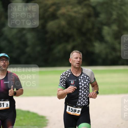 30.08.2026 - Elbe Triathlon Hamburg Antke Förster http://msf.ph/oto/10109034 30.08.2026 15:05:27 Laufen 7001, 312, 1, 159, 2 meine-sportfotos.de