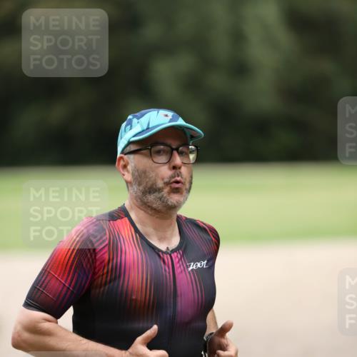 30.08.2026 - Elbe Triathlon Hamburg Antke Förster http://msf.ph/oto/10109042 30.08.2026 15:05:29 Laufen 1312 meine-sportfotos.de
