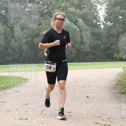30.08.2026 - Elbe Triathlon Hamburg Antke Förster http://msf.ph/oto/10109055 30.08.2026 15:39:44 Laufen 159, 3 meine-sportfotos.de