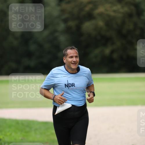 30.08.2026 - Elbe Triathlon Hamburg Antke Förster http://msf.ph/oto/10109058 30.08.2026 15:06:47 Laufen  meine-sportfotos.de
