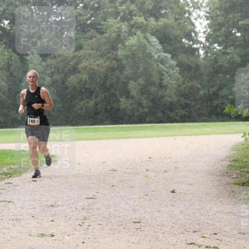 30.08.2026 - Elbe Triathlon Hamburg Antke Förster http://msf.ph/oto/10109059 30.08.2026 15:39:46 Laufen 140, 3 meine-sportfotos.de