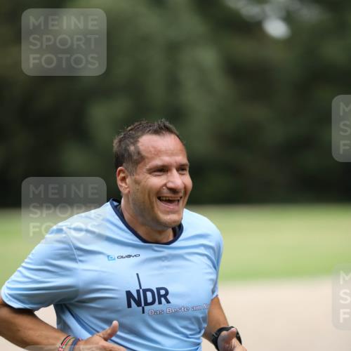 30.08.2026 - Elbe Triathlon Hamburg Antke Förster http://msf.ph/oto/10109066 30.08.2026 15:06:49 Laufen 0 meine-sportfotos.de
