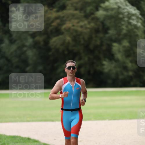 30.08.2026 - Elbe Triathlon Hamburg Antke Förster http://msf.ph/oto/10109070 30.08.2026 15:07:08 Laufen  meine-sportfotos.de