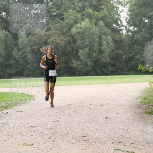 30.08.2026 - Elbe Triathlon Hamburg Antke Förster http://msf.ph/oto/10109071 30.08.2026 15:40:28 Laufen 7761 meine-sportfotos.de