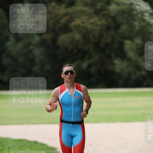 30.08.2026 - Elbe Triathlon Hamburg Antke Förster http://msf.ph/oto/10109072 30.08.2026 15:07:09 Laufen  meine-sportfotos.de
