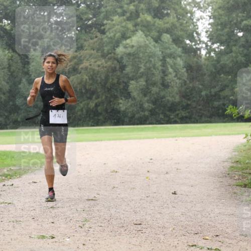 30.08.2026 - Elbe Triathlon Hamburg Antke Förster http://msf.ph/oto/10109075 30.08.2026 15:40:29 Laufen 1763 meine-sportfotos.de
