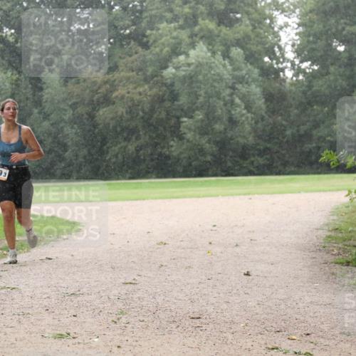 30.08.2026 - Elbe Triathlon Hamburg Antke Förster http://msf.ph/oto/10109083 30.08.2026 15:40:42 Laufen 49, 3 meine-sportfotos.de