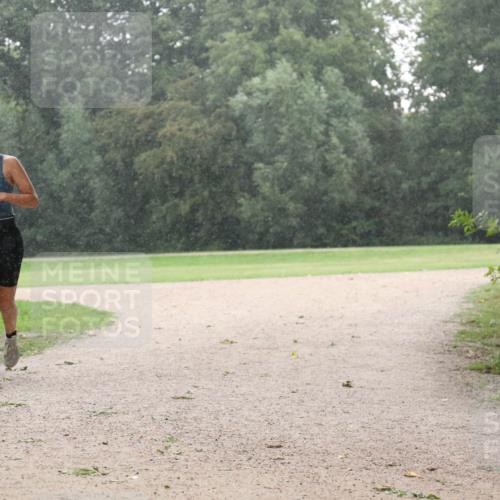 30.08.2026 - Elbe Triathlon Hamburg Antke Förster http://msf.ph/oto/10109085 30.08.2026 15:40:43 Laufen 49, 3 meine-sportfotos.de