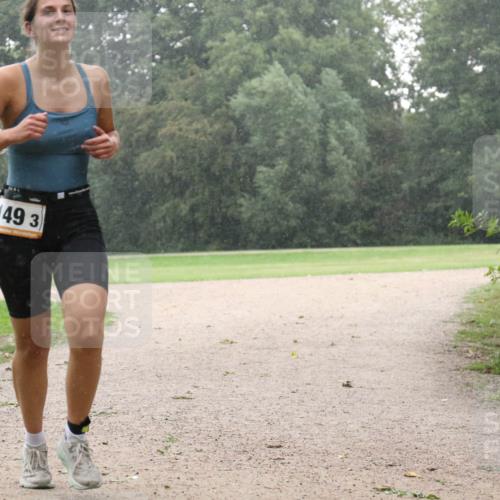30.08.2026 - Elbe Triathlon Hamburg Antke Förster http://msf.ph/oto/10109091 30.08.2026 15:40:46 Laufen 149, 3 meine-sportfotos.de