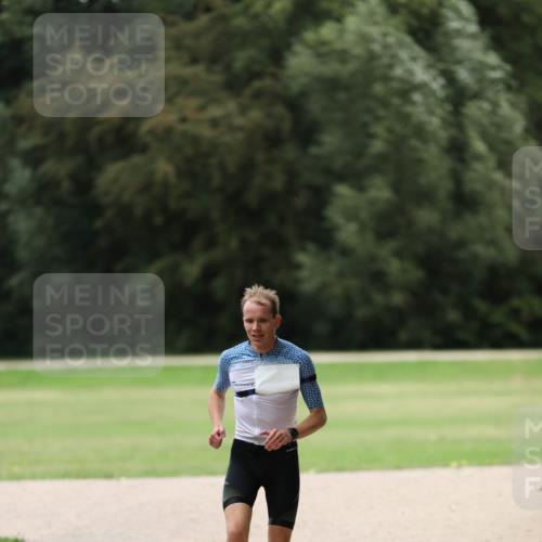 30.08.2026 - Elbe Triathlon Hamburg Antke Förster http://msf.ph/oto/10109092 30.08.2026 15:07:31 Laufen  meine-sportfotos.de