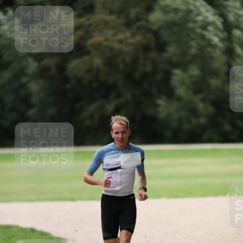 30.08.2026 - Elbe Triathlon Hamburg Antke Förster http://msf.ph/oto/10109094 30.08.2026 15:07:31 Laufen  meine-sportfotos.de