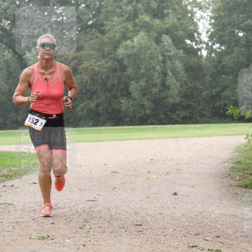 30.08.2026 - Elbe Triathlon Hamburg Antke Förster http://msf.ph/oto/10109103 30.08.2026 15:41:24 Laufen 152, 3 meine-sportfotos.de