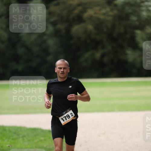 30.08.2026 - Elbe Triathlon Hamburg Antke Förster http://msf.ph/oto/10109122 30.08.2026 15:08:53 Laufen 179, 2 meine-sportfotos.de