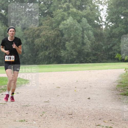 30.08.2026 - Elbe Triathlon Hamburg Antke Förster http://msf.ph/oto/10109125 30.08.2026 15:42:07 Laufen 128, 3 meine-sportfotos.de