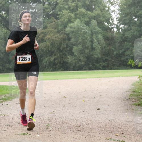 30.08.2026 - Elbe Triathlon Hamburg Antke Förster http://msf.ph/oto/10109127 30.08.2026 15:42:08 Laufen 128, 3, 4 meine-sportfotos.de