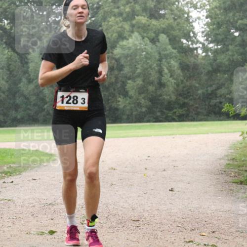 30.08.2026 - Elbe Triathlon Hamburg Antke Förster http://msf.ph/oto/10109129 30.08.2026 15:42:09 Laufen 128, 3, 4 meine-sportfotos.de