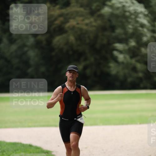 30.08.2026 - Elbe Triathlon Hamburg Antke Förster http://msf.ph/oto/10109130 30.08.2026 15:09:24 Laufen  meine-sportfotos.de